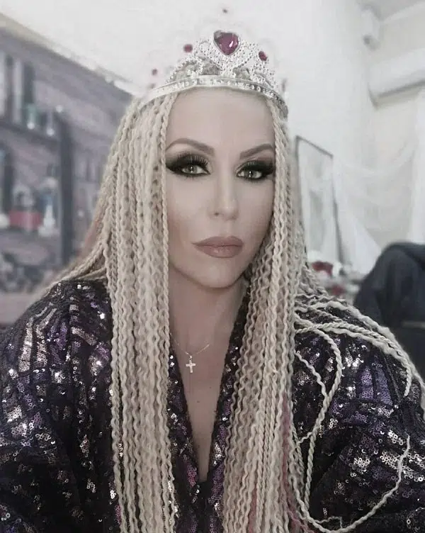 Цвети от Expose с фатална роля в "Пътят на честта"