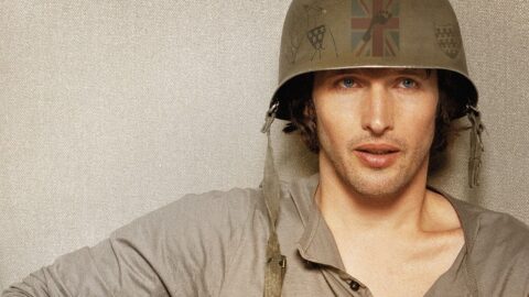 Джеймс Блънт със завладяващ нов трак "Love Under Pressure"