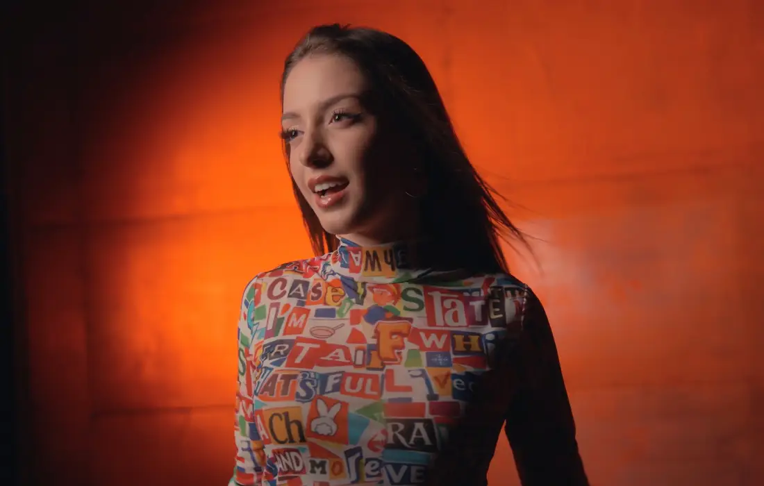 С дебел шрифт и без извинения: "Не мога с теб" на Nikol