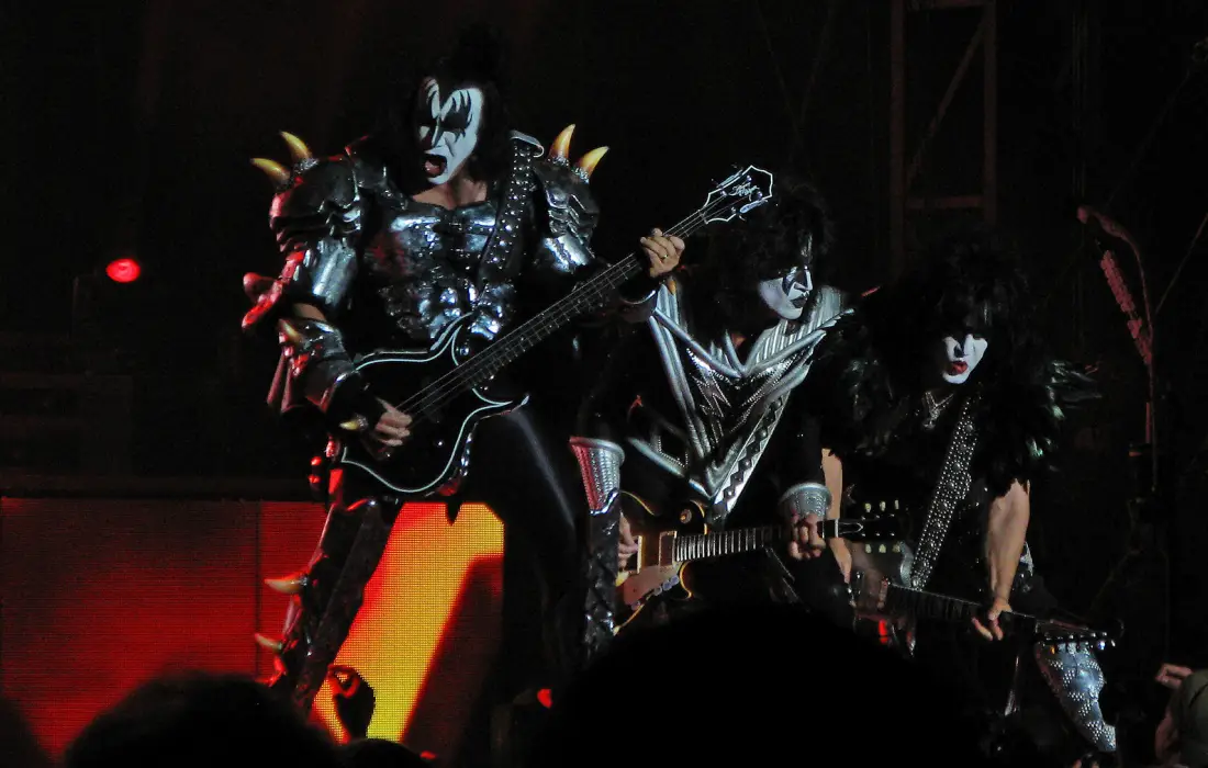 Kiss