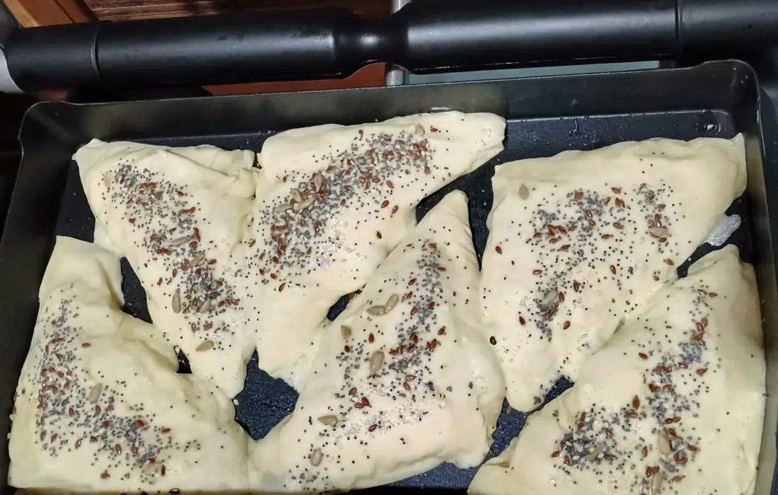 Хрупкави триъгълни банички