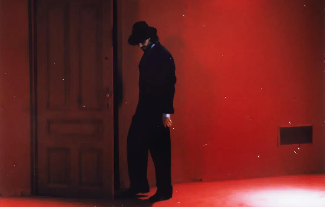 Папи Ханс влиза в пролетта с "Безсърдечен"