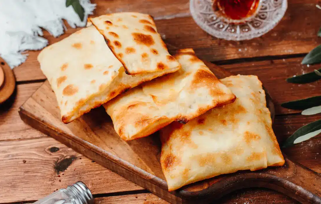 Бързи банички на сач (гюзлеми)