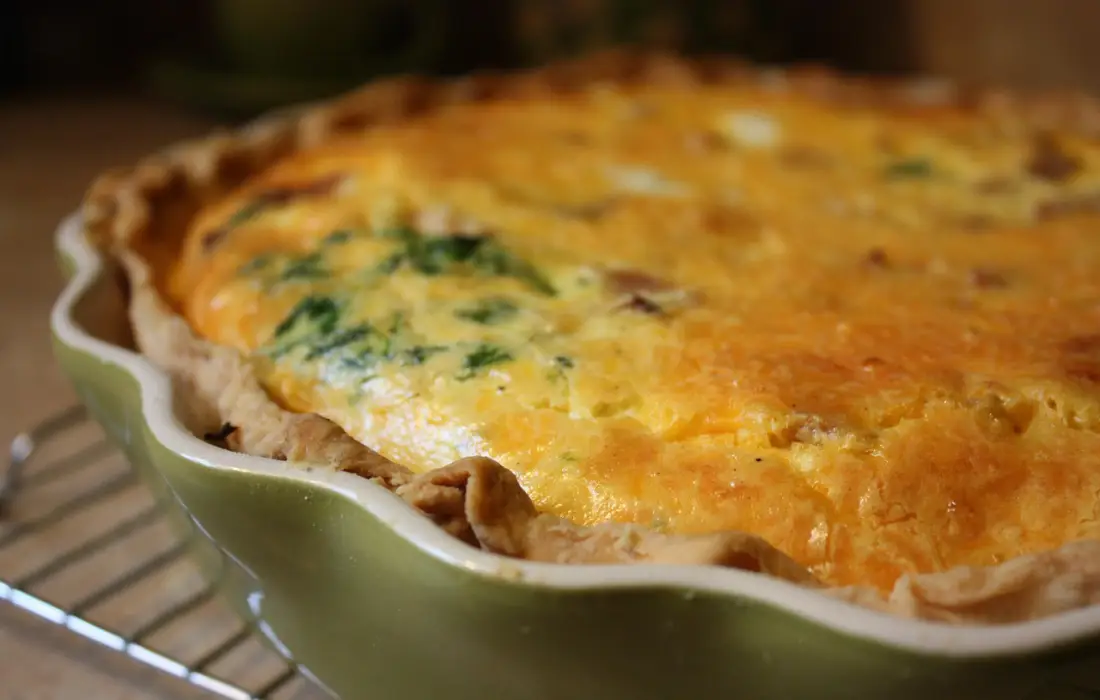 Ароматен киш с картофи и лук