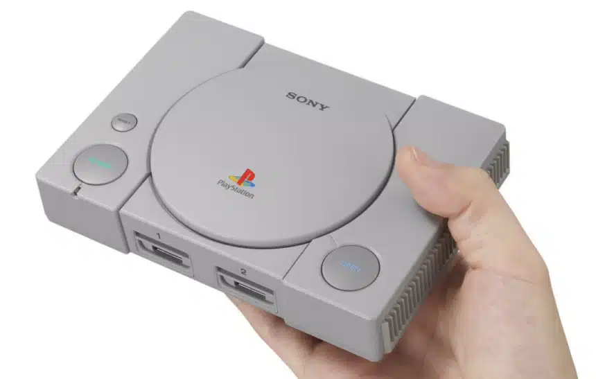 Sony пусна нова ретро конзола Playstation Classic
