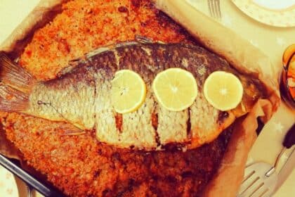 Никулденски шаран с ориз и стафиди