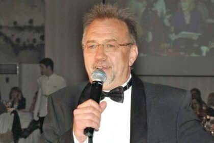 Богдан Томов