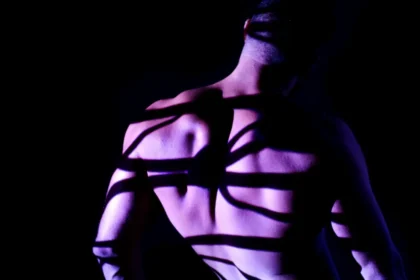 Невидимият враг на мъжката кожа - акнето по гърба