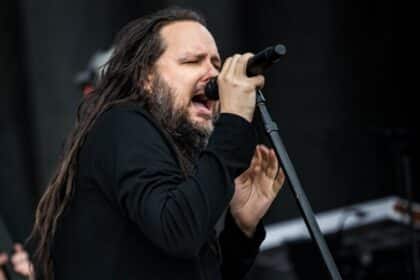 Джонатан Дейвис (Korn)