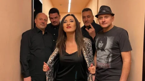 Мери Бойс Бенд казва "Здравей" на дългоочакван нов албум