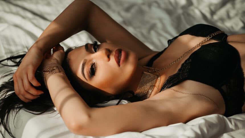 Горещ модел влезе в музикалния бизнес