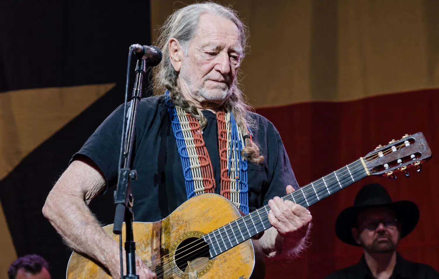 Уили Нелсън