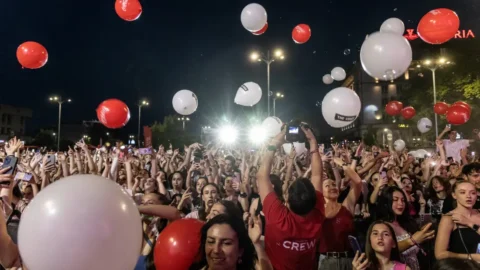 Coca-Cola The Voice Happy Energy Tour взривява лятото с нова порция свежест