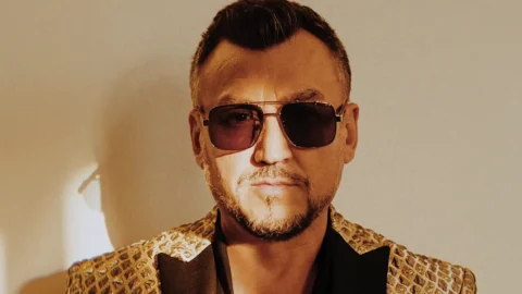 45 хита, едно име: Любо Киров празнува 25 години на сцената