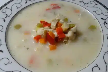 Шкембе чорба със зеленчуци