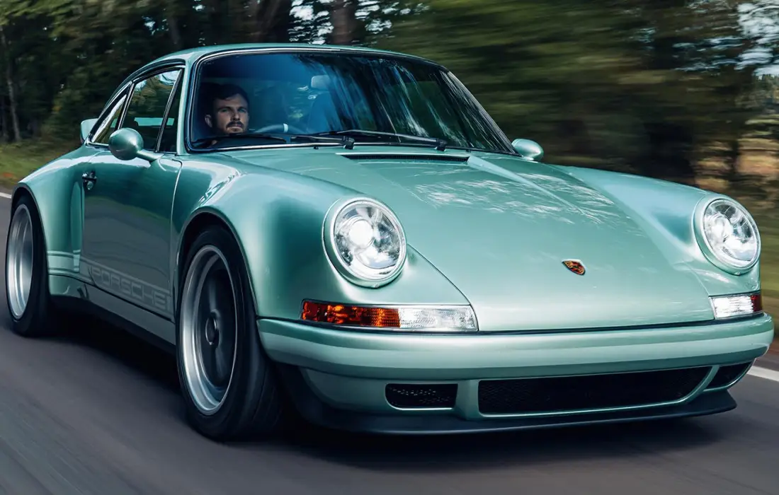 Класиката среща лудостта: Porsche с дух, 400 коня и карбон за милионери