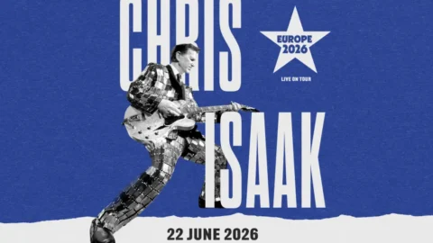 Крис Айзък идва за първи път в България