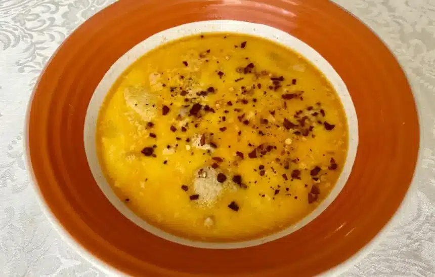 Шкембе чорба от млечно телешко