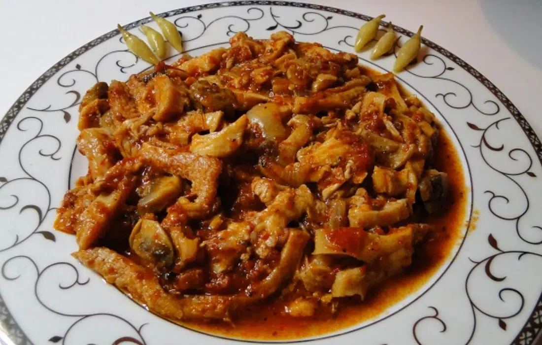 Шкембе с гъби в гювеч