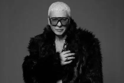 Оригиналната "Власт" на Стенли оживява в ново видео