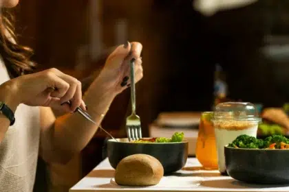 Дефицит на витамин B12: симптоми, рискове и решения