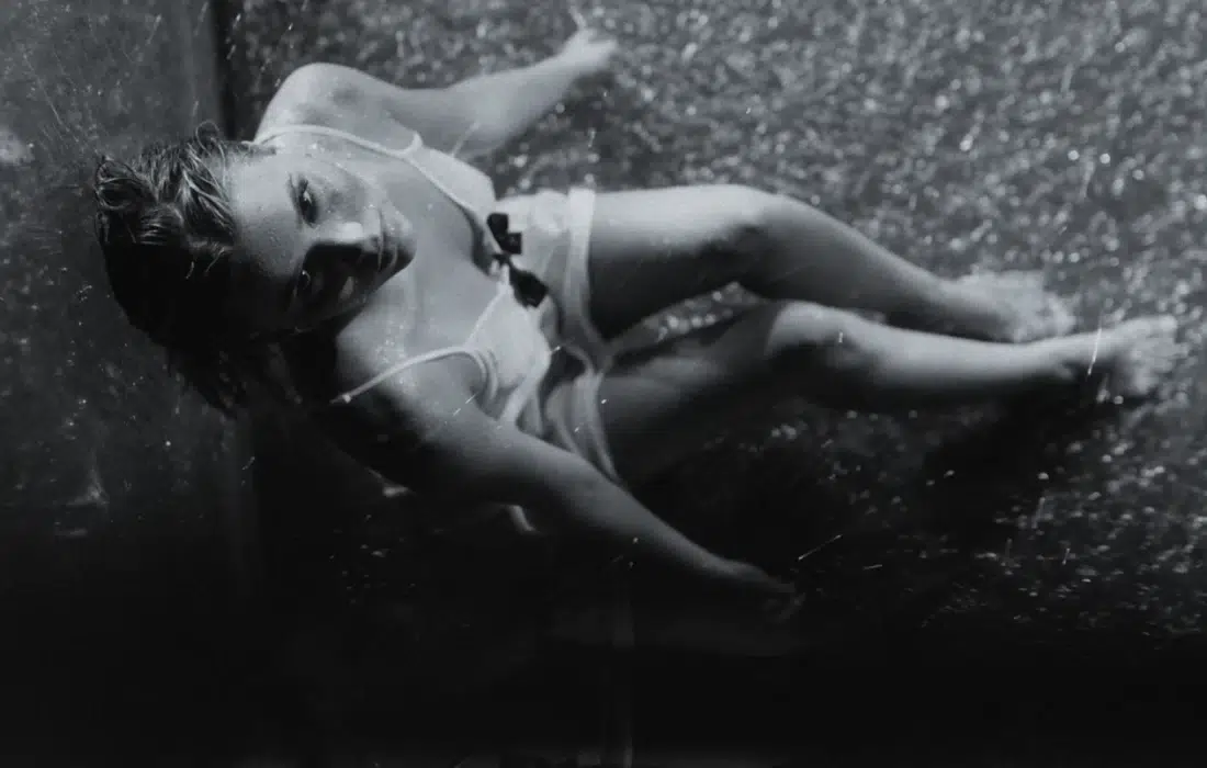 Дария Томова: 9 часа дъжд, 1 истинска история и 1 силна песен