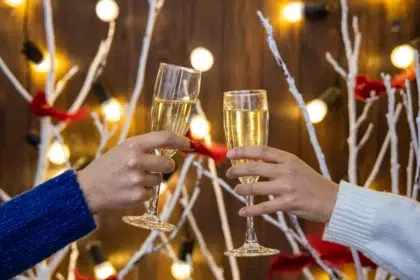 Новогодишният плейлист на СЛЕД 5: 10 класики за празнично настроение