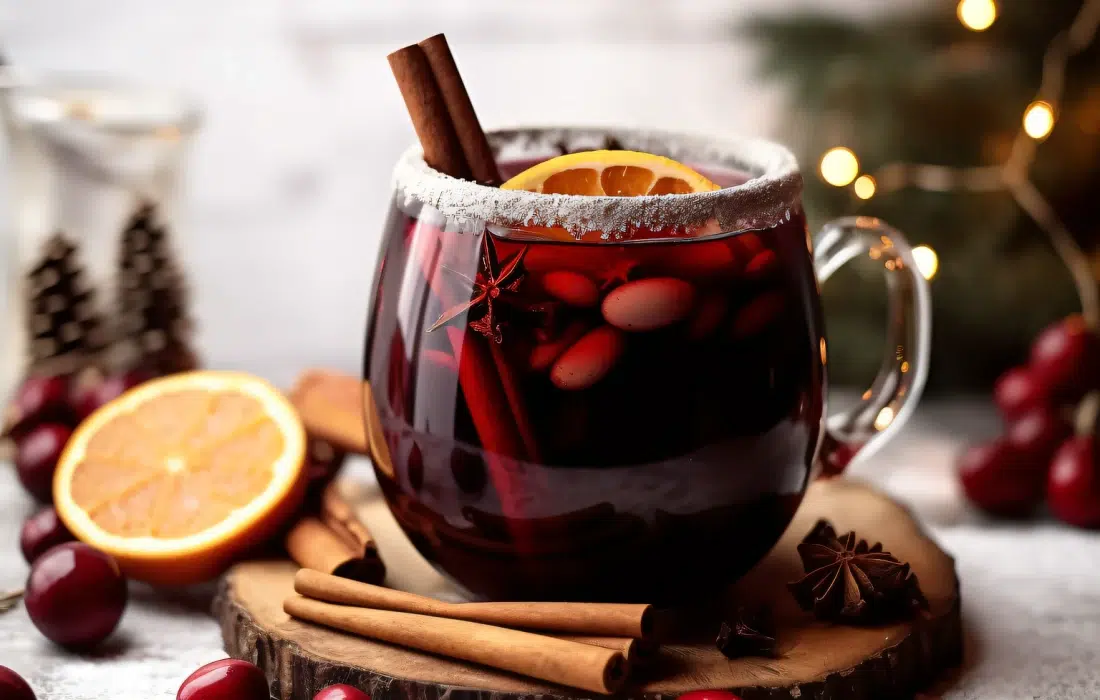 Топла зимна сангрия