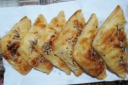 Хрупкави триъгълни банички