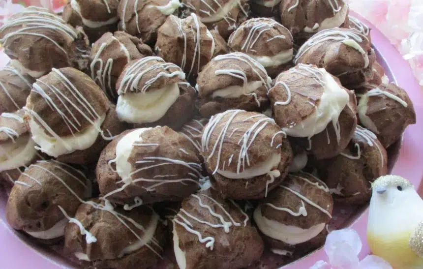 Какаови еклери с крем