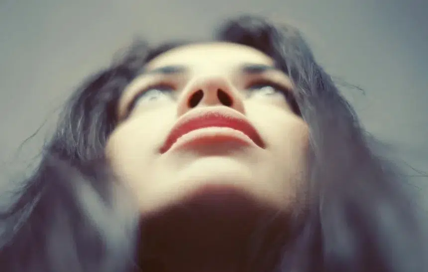 Как да премахнете космите в носа безопасно?