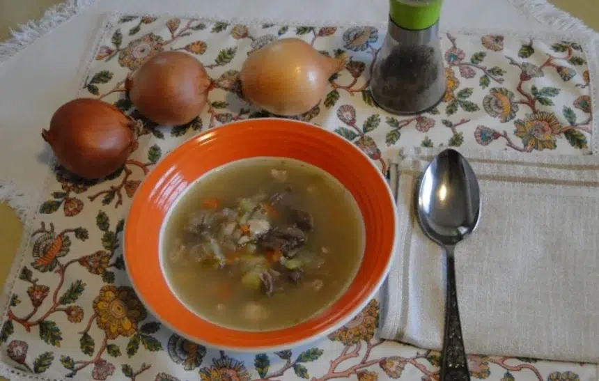 Чорба от агнешка главичка