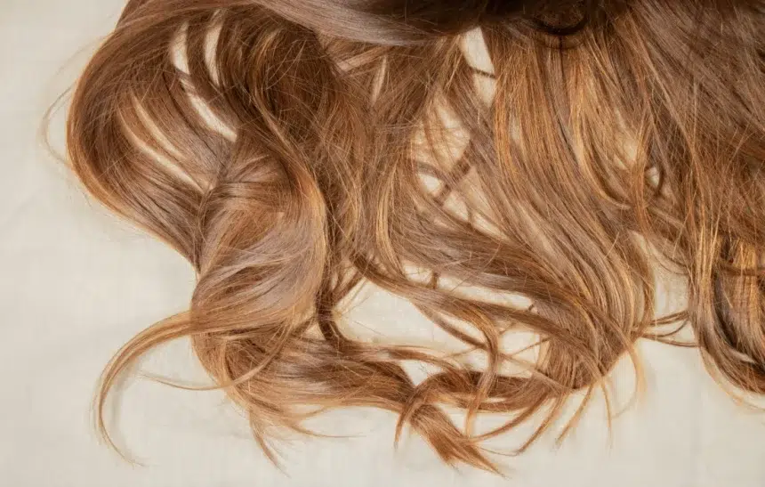 Каква е причината за следродилен косопад?