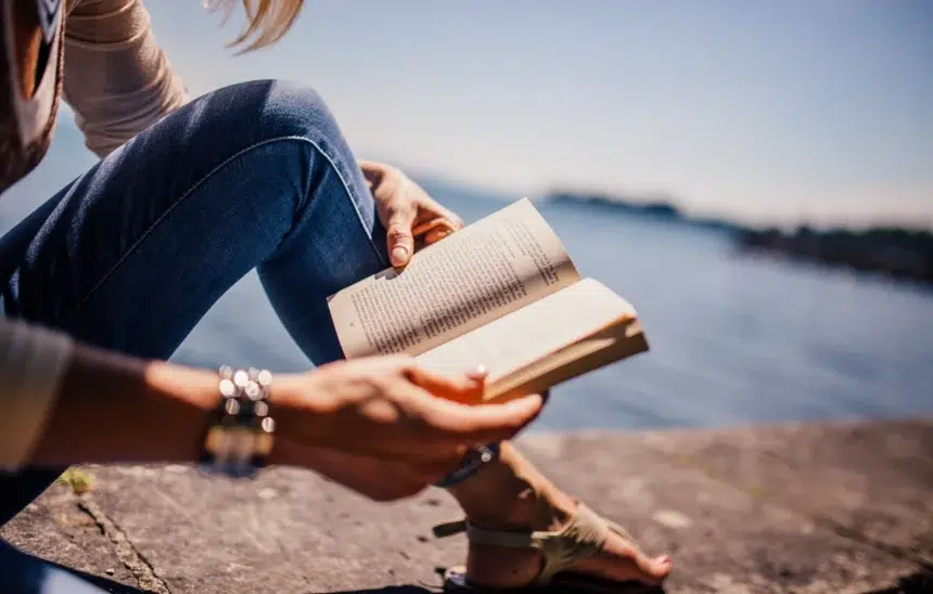 Gen Z и книгите: защо младите четат повече от всякога